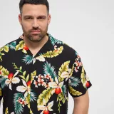 Chemise noire manche courte imprimé hibiscus