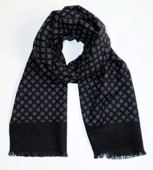 Echarpe légère noire taille 30x180cm motif losanges