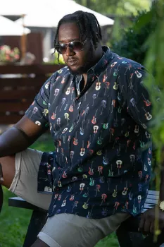 Chemise bleu marine manche courte de 3XL à 6XL - Guitares -5XL