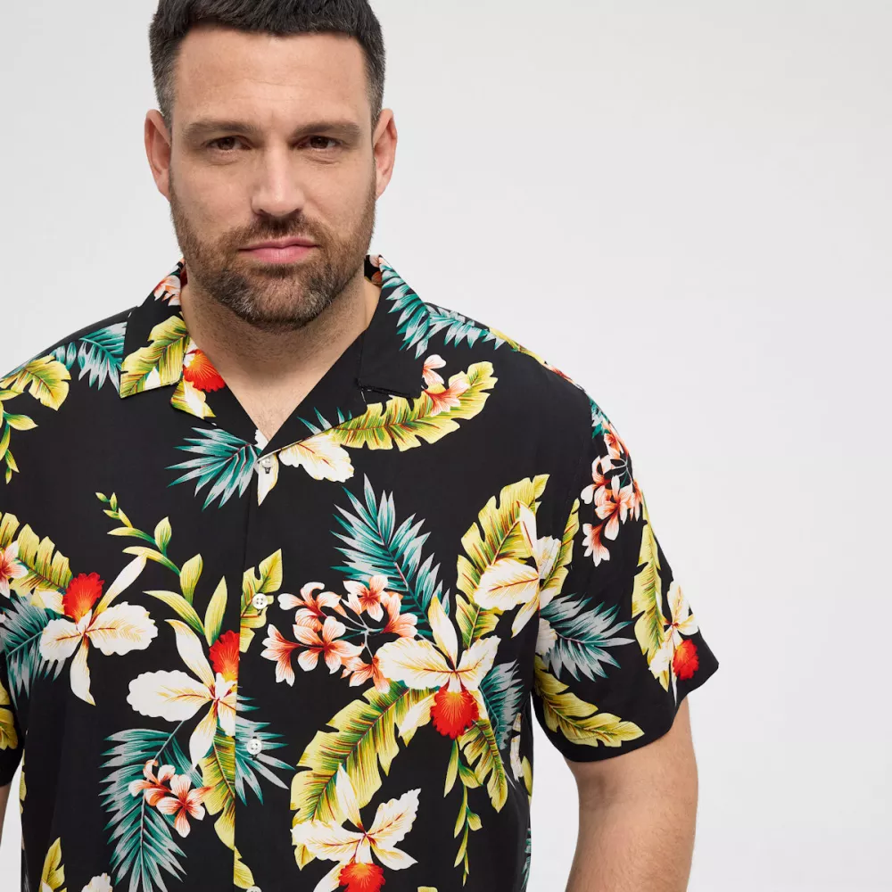 Chemise noire manche courte imprimé hibiscus-8XL